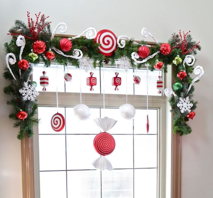 How to decorate windows for xmas