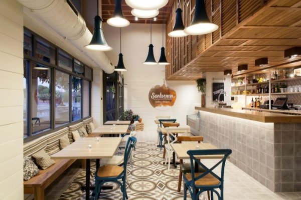 Desain interior cafe kecil sederhana